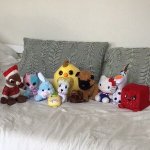 Lot of sweet plush characters